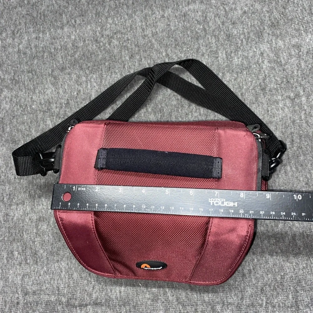 Lowepro Edit 130 Video Camera Bag (Maroon) Should Strap Adjustable Zipper Pocket